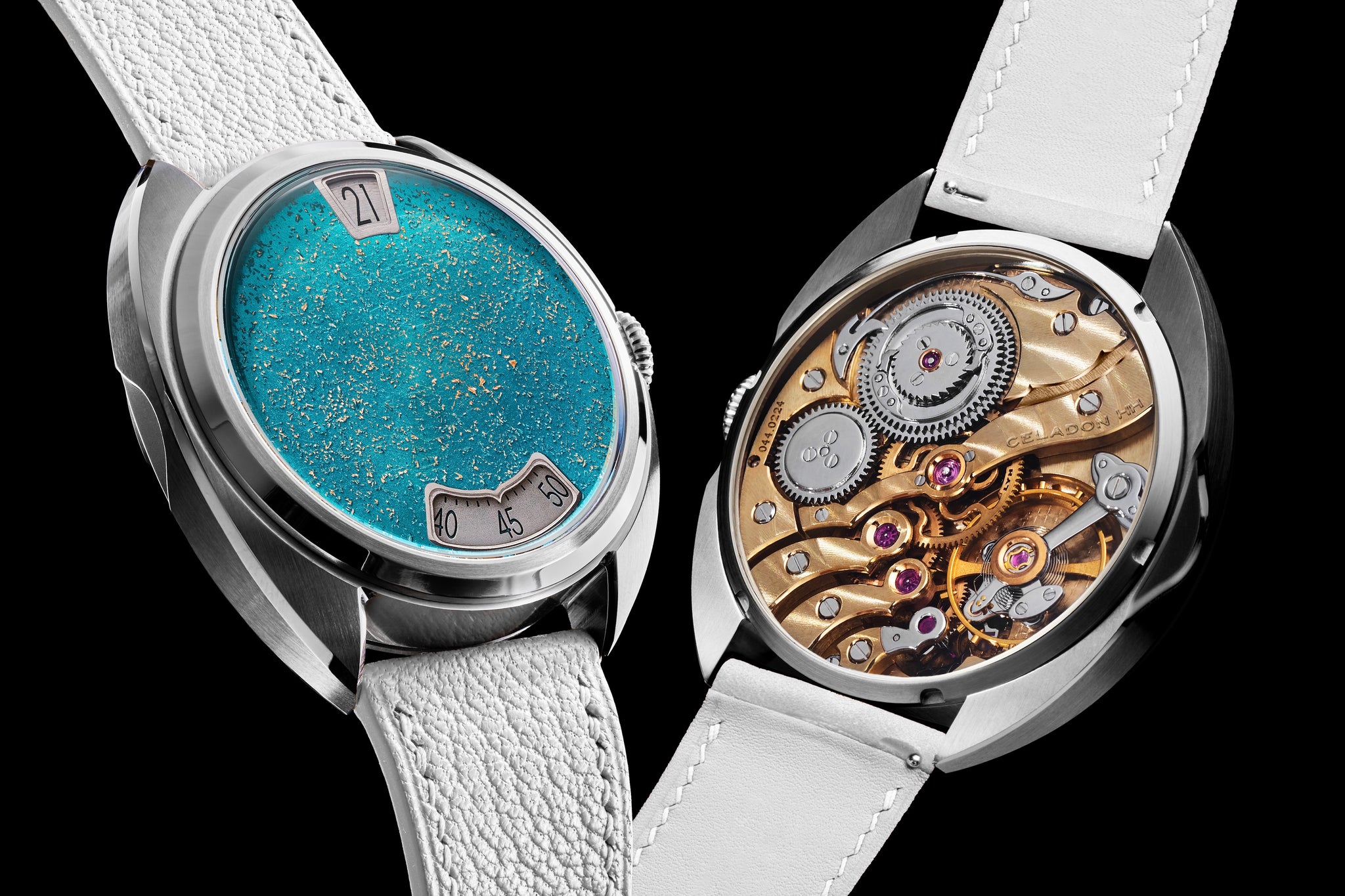 Century Paillonné Jumping Hours "Golden Snow Emerald"