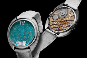 Century Paillonné Jumping Hours "Golden Snow Emerald"